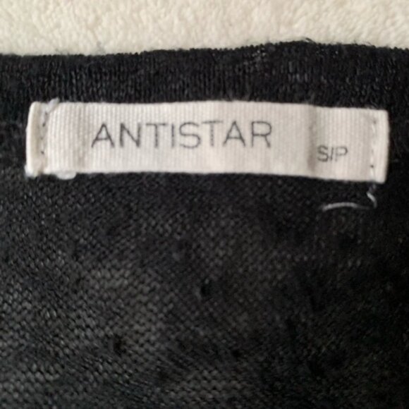 Antistar Lightweight Knit Black Basic Short Sleevev-Neck T-Shirt - Picture 3 of 3